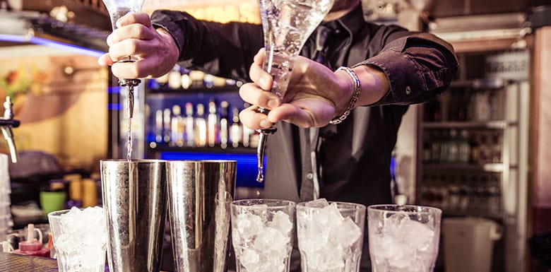 Bartender-Pouring-and-Making-Drinks