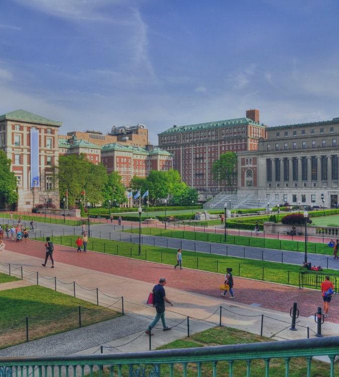 picture of college campus buildings